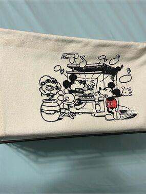 Mickey Mouse Organizer